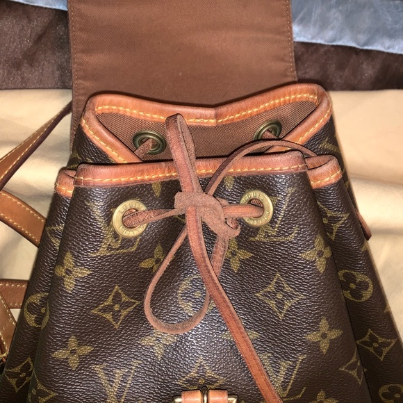 ‼️SOLD‼️Auth LV Montsouris MM - Picture 5 of 8
